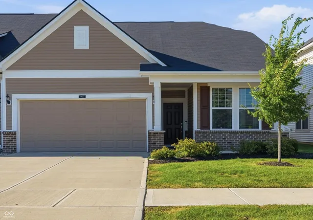 Photo 2 of Single family home for sale at 907 Tuxedo Dr, Westfield, IN 46074 | MLS# 22124450 | Listing updated on 2026-09-29