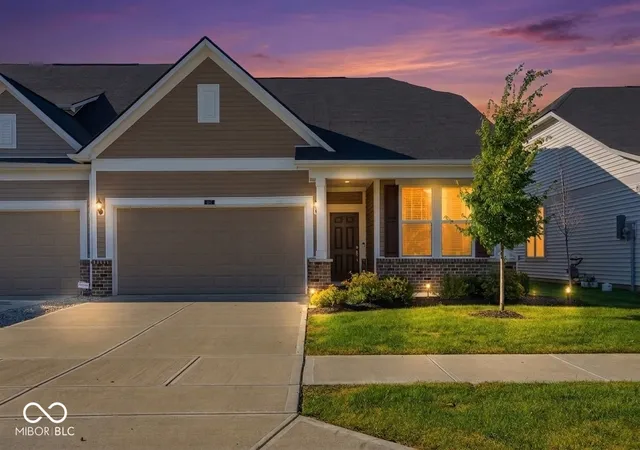 Photo 3 of Single family home for sale at 907 Tuxedo Dr, Westfield, IN 46074 | MLS# 22124450 | Listing updated on 2026-09-29