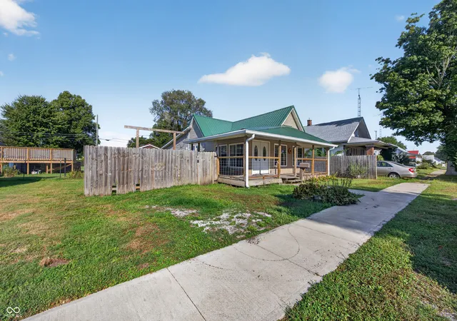 Photo 2 of Sale Pending at 114 N Myra St, Worthington, IN 47471 | MLS# 22124454 | Listing updated on 2026-09-07
