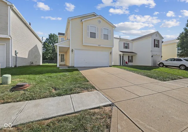 Photo 2 of Single family home for sale at 10629 Glenayr Dr, Camby, IN 46113 | MLS# 22124480 | Listing updated on 2026-09-04