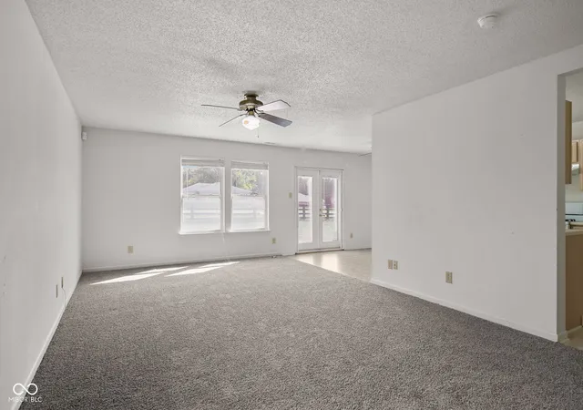 Photo 4 of Single family home for sale at 10629 Glenayr Dr, Camby, IN 46113 | MLS# 22124480 | Listing updated on 2026-09-04