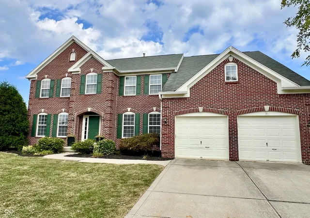 Photo 3 of Sale Pending at 10355 Parkshore Dr, Fishers, IN 46038 | MLS# 22124482 | Listing updated on 2026-09-13