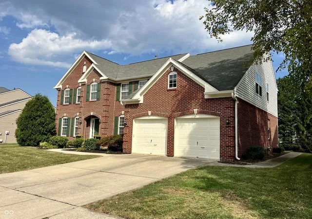 Photo 4 of Sale Pending at 10355 Parkshore Dr, Fishers, IN 46038 | MLS# 22124482 | Listing updated on 2026-09-13