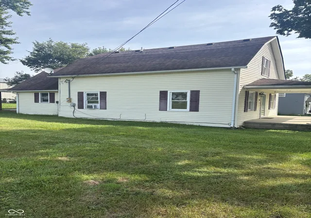 Photo 2 of Single family home for sale at 114 E 11th Street, Alexandria, IN 46001 | MLS# 22124490 | Listing updated on 2026-09-30