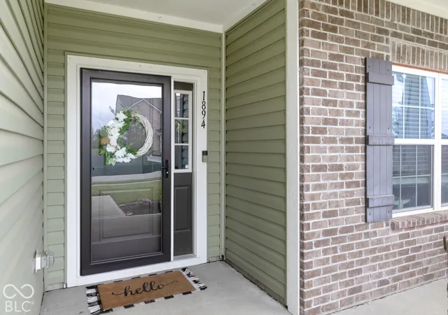 Photo 3 of Single family home for sale at 1894 Glenmoor Ct, Columbus, IN 47201 | MLS# 22124497 | Listing updated on 2026-09-25