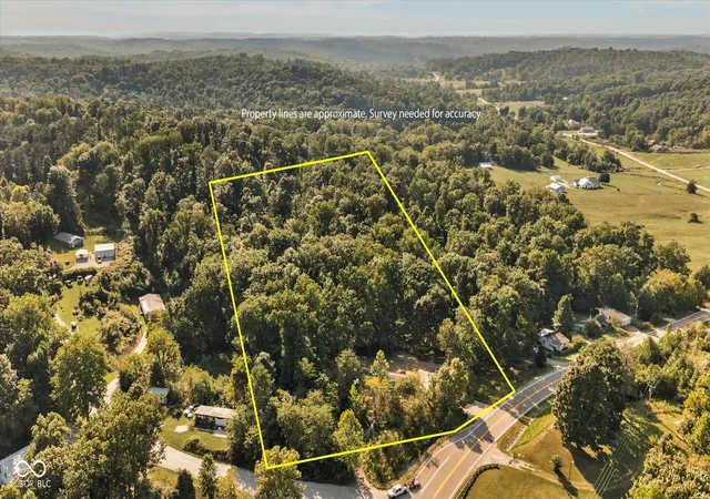 Photo 2 of Manufactured home for sale at 8253 State Hwy 43, Bloomington, IN 47404 | MLS# 22124510 | Listing updated on 2026-10-27