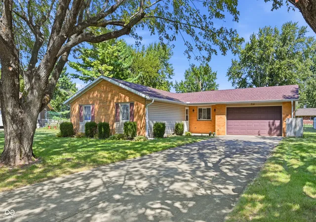 Photo 1 of Single family home for sale at 714 W Darrell Dr, Muncie, IN 47303 | MLS# 22124516 | Listing updated on 2026-09-05