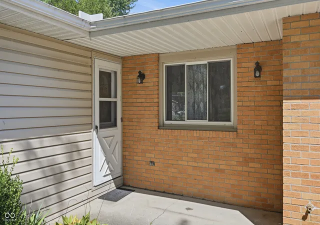 Photo 3 of Single family home for sale at 714 W Darrell Dr, Muncie, IN 47303 | MLS# 22124516 | Listing updated on 2026-09-05