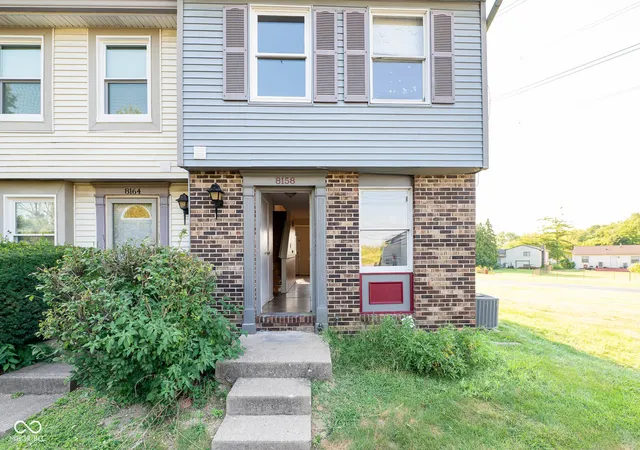 Photo 3 of Condo for sale at 8158 Lima E Dr, Indianapolis, IN 46227 | MLS# 22124517 | Listing updated on 2026-10-05
