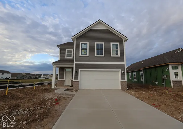 Photo 2 of Single family home for sale at 1904 Victor Higgins Dr, Shelbyville, IN 46176 | MLS# 22124542 | Listing updated on 2026-10-08