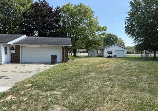 Photo 1 of Sale Pending at 1605 S Longwood Dr, Alexandria, IN 46001 | MLS# 22124547 | Listing updated on 2026-09-14