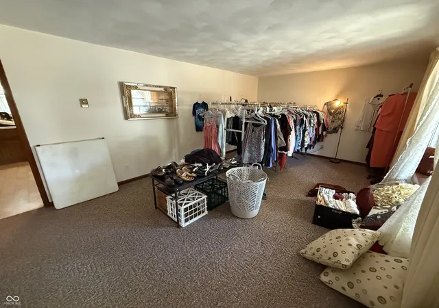 Photo 4 of Sale Pending at 1605 S Longwood Dr, Alexandria, IN 46001 | MLS# 22124547 | Listing updated on 2026-09-14