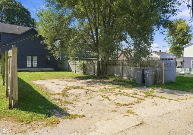 Photo 37 of Single family home for sale at 1806 Woodlawn Ave, Indianapolis, IN 46203 | MLS# 22124560 | Listing updated on 2026-09-06
