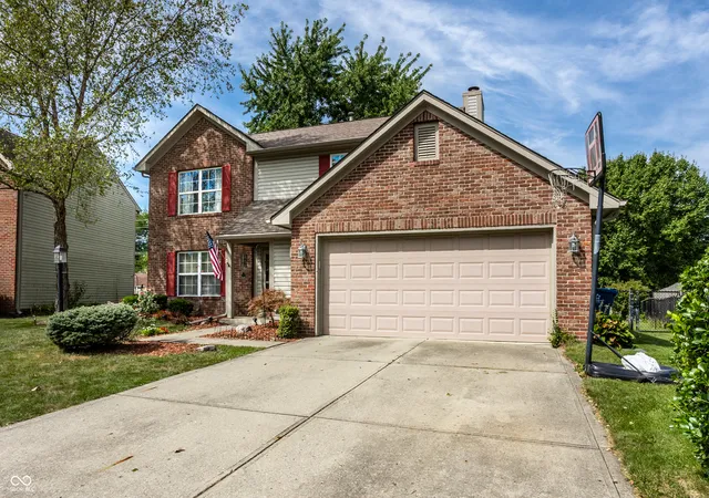Photo 2 of Single family home for sale at 12854 Sovereign Ln, Fishers, IN 46038 | MLS# 22124563 | Listing updated on 2026-09-26