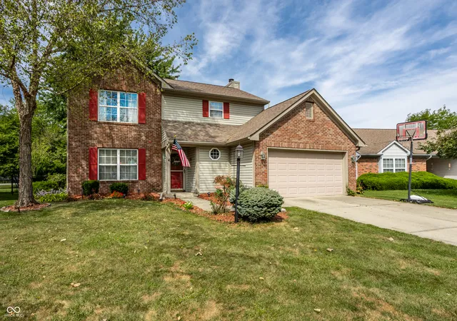 Photo 3 of Single family home for sale at 12854 Sovereign Ln, Fishers, IN 46038 | MLS# 22124563 | Listing updated on 2026-09-26