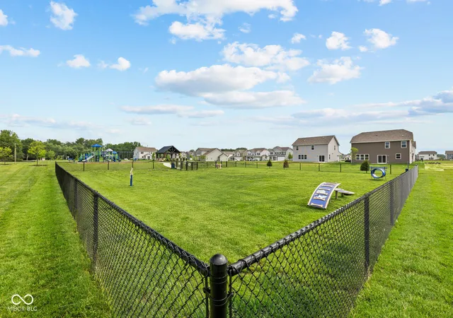 Photo 4 of Single family home for sale at 10114 Redwood Peak Ln, Indianapolis, IN 46259 | MLS# 22124566 | Listing updated on 2026-09-04