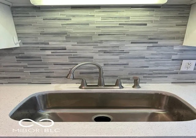 Photo 4 of House for sale at 4850 N Carrollton Ave, Indianapolis, IN 46205 | MLS# 22124582 | Listing updated on 2026-09-06