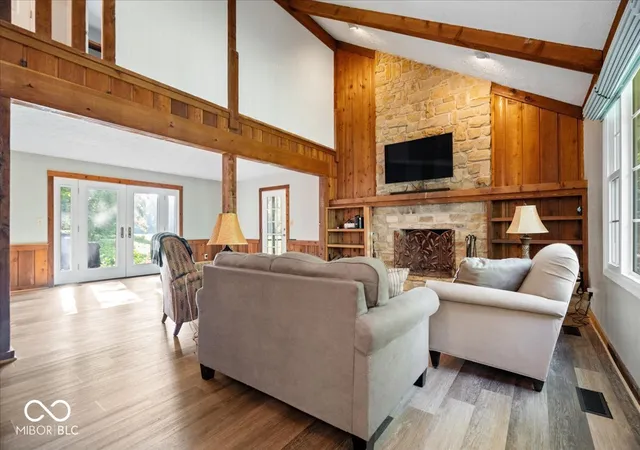 Photo 4 of Single family home for sale at 6605 Lake Forest Dr, Avon, IN 46123 | MLS# 22124583 | Listing updated on 2026-09-05