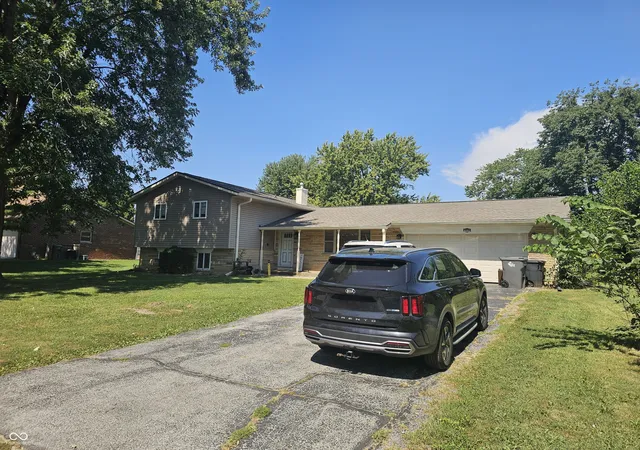 Photo 1 of Single family home for sale at 6302 W Loretta Dr, Indianapolis, IN 46221 | MLS# 22124621 | Listing updated on 2026-09-06