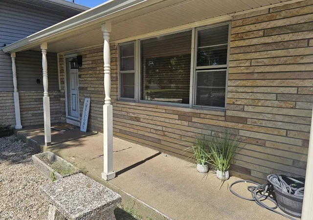 Photo 2 of Single family home for sale at 6302 W Loretta Dr, Indianapolis, IN 46221 | MLS# 22124621 | Listing updated on 2026-09-06