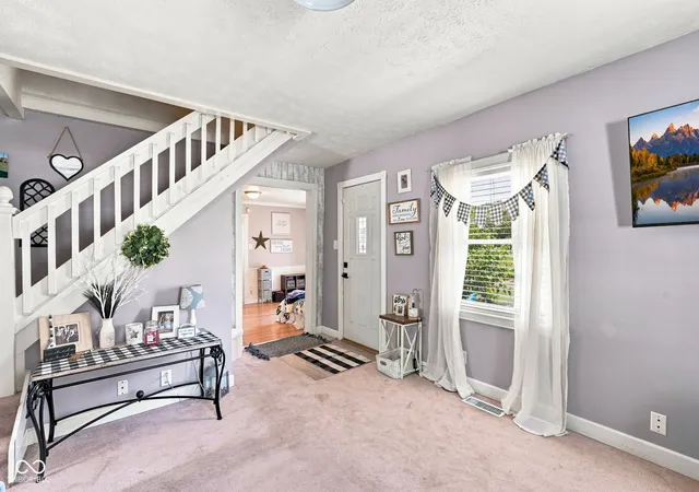 Photo 3 of Sale Pending at 1105 Central, Frankfort, IN 46041 | MLS# 22124627 | Listing updated on 2026-09-13