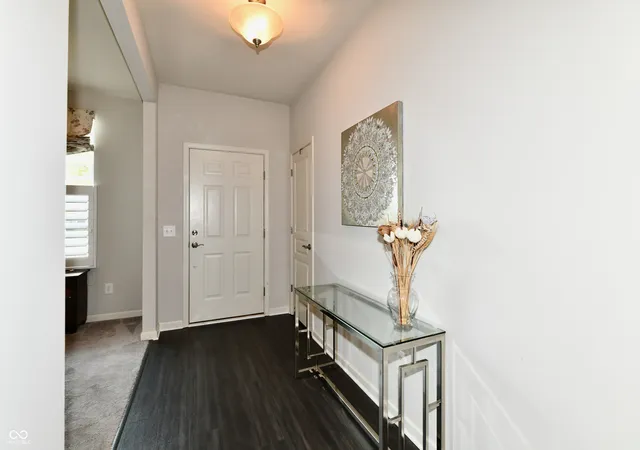 Photo 4 of Single family home for sale at 4934 Lilium Dr, Plainfield, IN 46168 | MLS# 22124630 | Listing updated on 2026-09-14