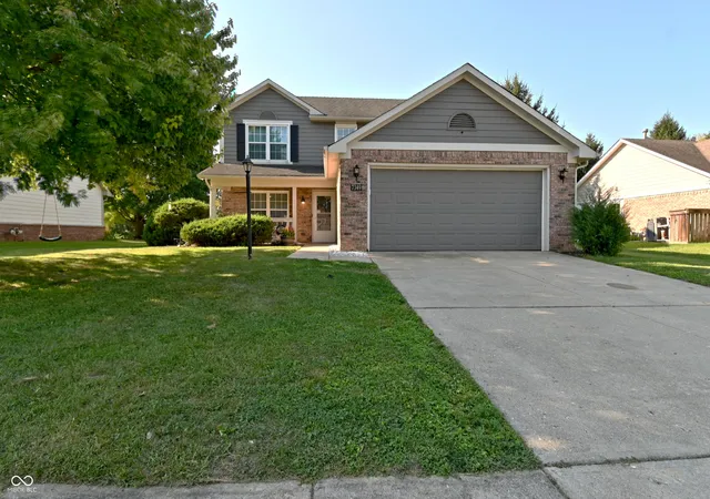 Photo 1 of Single family home for sale at 7349 Plantation Ln, Avon, IN 46123 | MLS# 22124660 | Listing updated on 2026-09-22