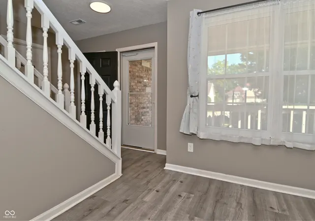 Photo 4 of Single family home for sale at 7349 Plantation Ln, Avon, IN 46123 | MLS# 22124660 | Listing updated on 2026-09-22