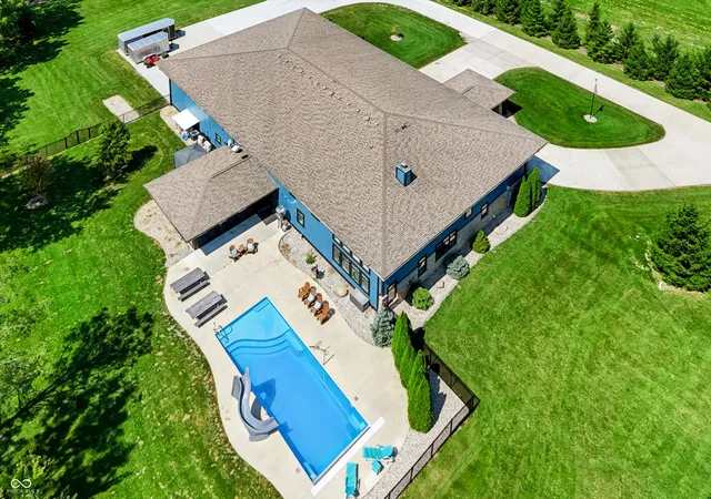 Photo 3 of Mansion for sale at 1705 W 246th Street, Sheridan, IN 46069 | MLS# 22124671 | Listing updated on 2026-10-10