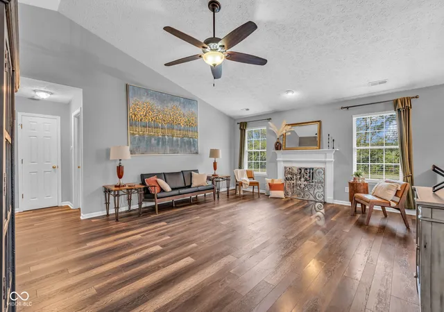 Photo 4 of Single family home for sale at 2055 Autumn Faith Way, Avon, IN 46123 | MLS# 22124672 | Listing updated on 2026-09-22