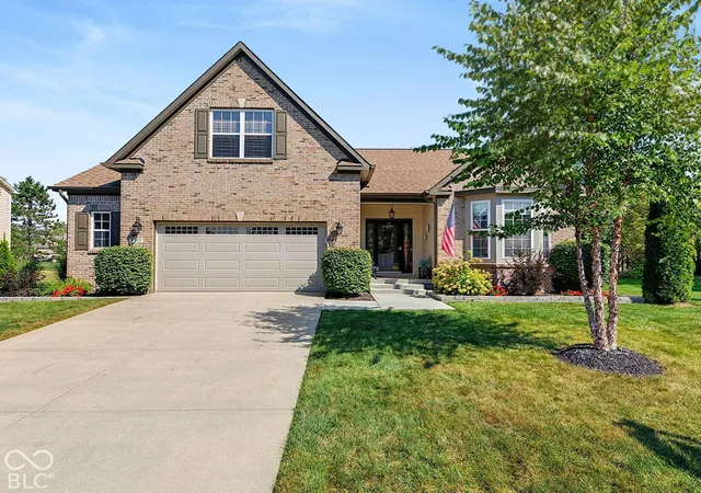 Photo 1 of Sale Pending at 9337 Woodslake Dr, Indianapolis, IN 46278 | MLS# 22124674 | Listing updated on 2026-09-26