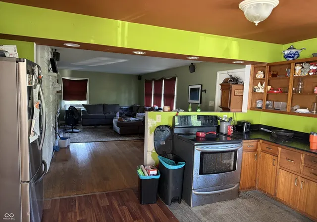 Photo 2 of Sale Pending at 3341 E Edgewood Ave, Indianapolis, IN 46227 | MLS# 22124680 | Listing updated on 2026-09-08