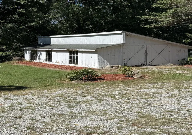 Photo 4 of Single family home for sale at 7638 S Carroll Rd, Indianapolis, IN 46259 | MLS# 22124690 | Listing updated on 2026-09-23