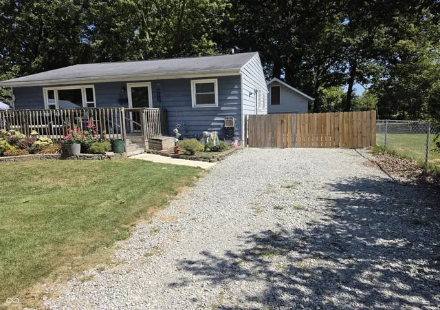 Photo 52 of Single family home for sale at 915 Belmar Ave, Indianapolis, IN 46219 | MLS# 22124694 | Listing updated on 2026-09-12
