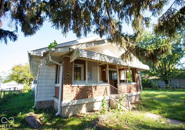 Photo 2 of Single family home for sale at 2513 Mars Hl St, Indianapolis, IN 46241 | MLS# 22124697 | Listing updated on 2026-10-06