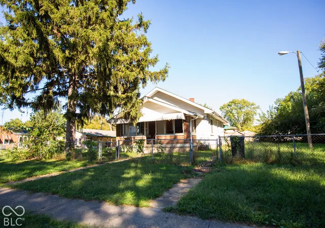 Photo 3 of Single family home for sale at 2513 Mars Hl St, Indianapolis, IN 46241 | MLS# 22124697 | Listing updated on 2026-10-06