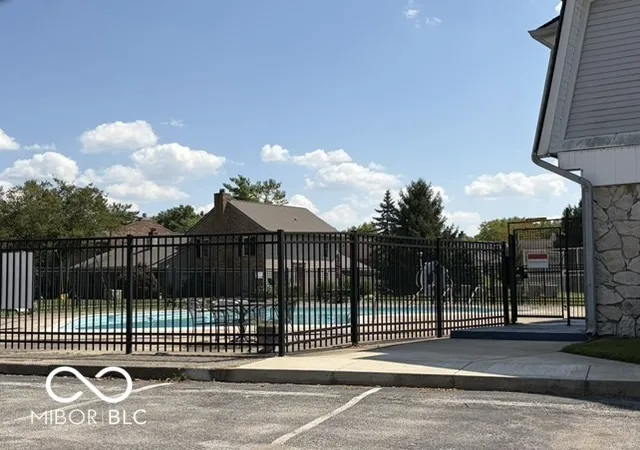 Photo 3 of Condo for sale at 927 Ardsley Dr, Indianapolis, IN 46234 | MLS# 22124704 | Listing updated on 2026-09-19