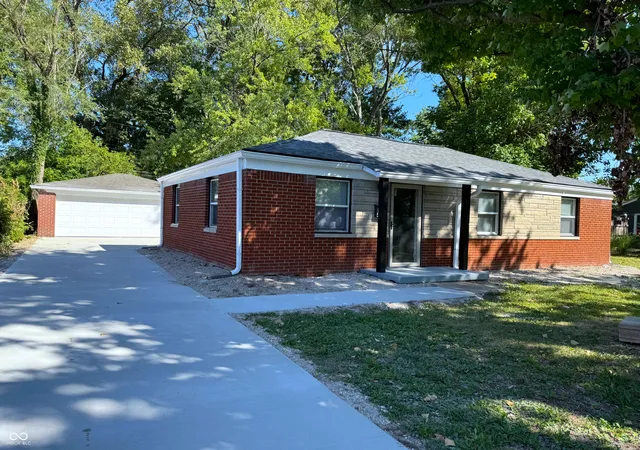 Photo 3 of Single family home for sale at 4209 Lesley Ave, Indianapolis, IN 46226 | MLS# 22124705 | Listing updated on 2026-10-01