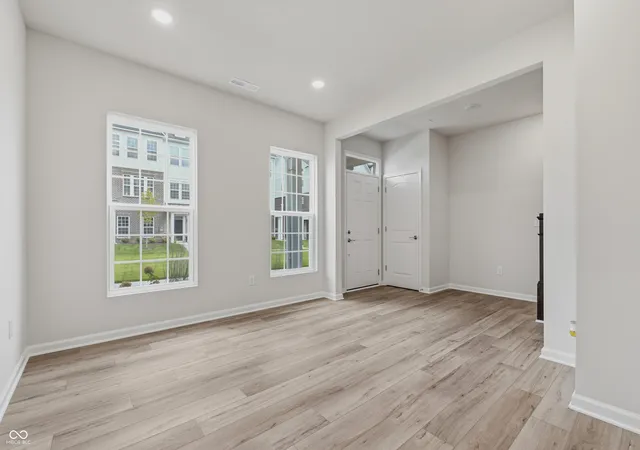 Photo 4 of Condo for sale at 14549 Elsmere Ln, Carmel, IN 46074 | MLS# 22124711 | Listing updated on 2026-09-19