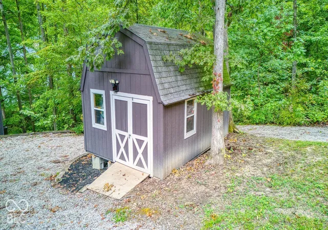 Photo 3 of Sale Pending at 219 E Eagle Dr, Nineveh, IN 46164 | MLS# 22124719 | Listing updated on 2026-10-05