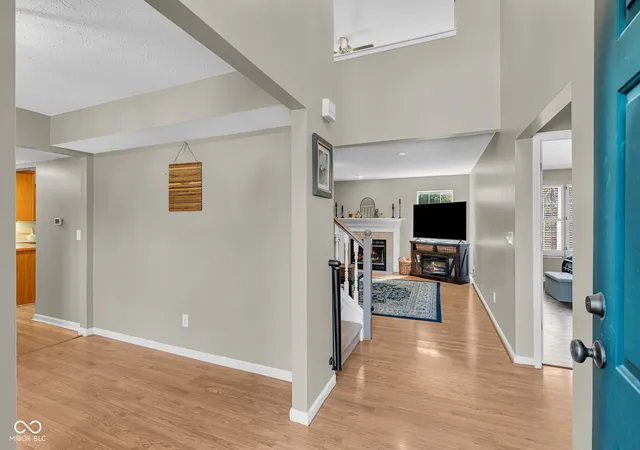 Photo 4 of Sale Pending at 216 Creekview Cir, Mooresville, IN 46158 | MLS# 22124731 | Listing updated on 2026-09-21