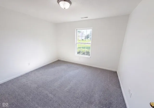 Photo 3 of Single family home for sale at 2018 Oakbrooke Ct, Avon, IN 46123 | MLS# 22124737 | Listing updated on 2026-09-18