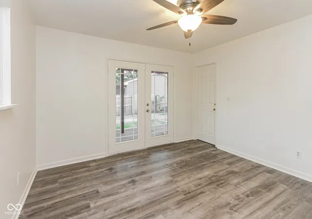 Photo 3 of Single family home for sale at 507 Armentrout Ln, Indianapolis, IN 46241 | MLS# 22124739 | Listing updated on 2026-09-12