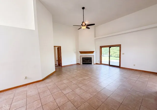 Photo 3 of Single family home for sale at 10048 Ironway Dr, Indianapolis, IN 46239 | MLS# 22124742 | Listing updated on 2026-10-02