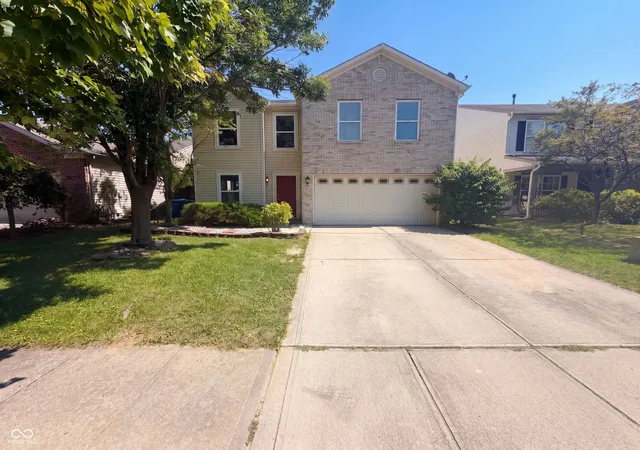 Photo 1 of Single family home for sale at 15294 Clear St, Noblesville, IN 46060 | MLS# 22124748 | Listing updated on 2026-10-01