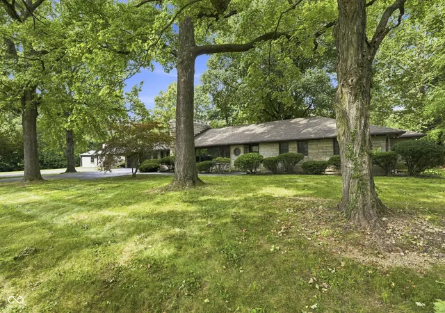 Photo 2 of Sale Pending at 5904 Allisonville Rd, Indianapolis, IN 46220 | MLS# 22124756 | Listing updated on 2026-09-24