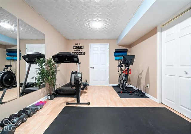 Photo 4 of Single family home for sale at 10774 Brixton Ln, Fishers, IN 46037 | MLS# 22124784 | Listing updated on 2026-09-25