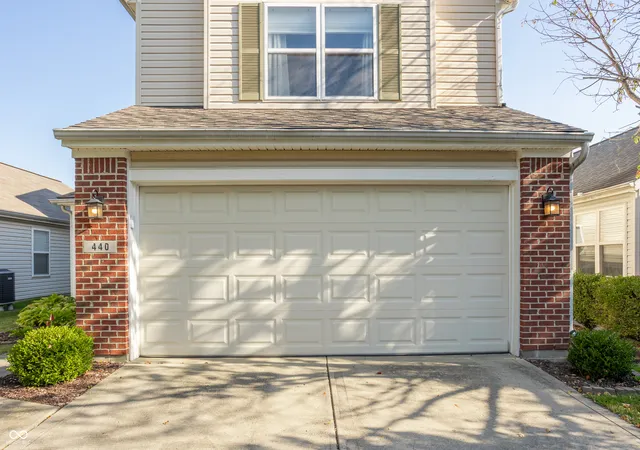 Photo 3 of Single family home for sale at 440 Grabill Dr, Westfield, IN 46074 | MLS# 22124795 | Listing updated on 2026-09-28