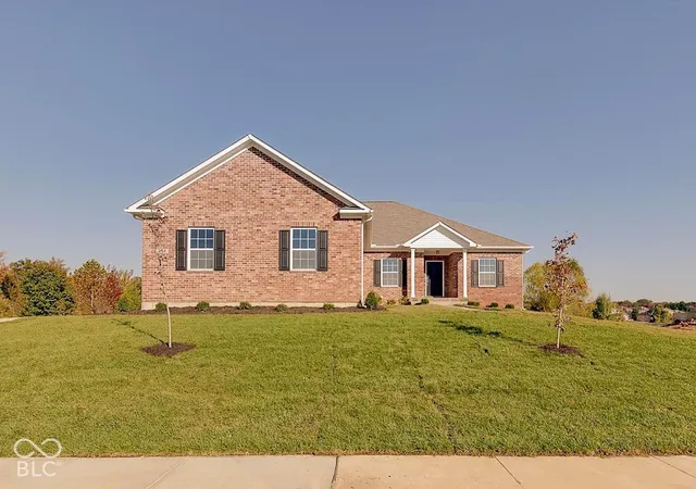 Photo 1 of Single family home for sale at 757 Lake Vista Dr, Columbus, IN 47201 | MLS# 22124811 | Listing updated on 2026-10-27