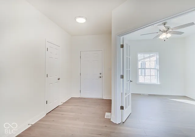 Photo 4 of Single family home for sale at 757 Lake Vista Dr, Columbus, IN 47201 | MLS# 22124811 | Listing updated on 2026-10-27